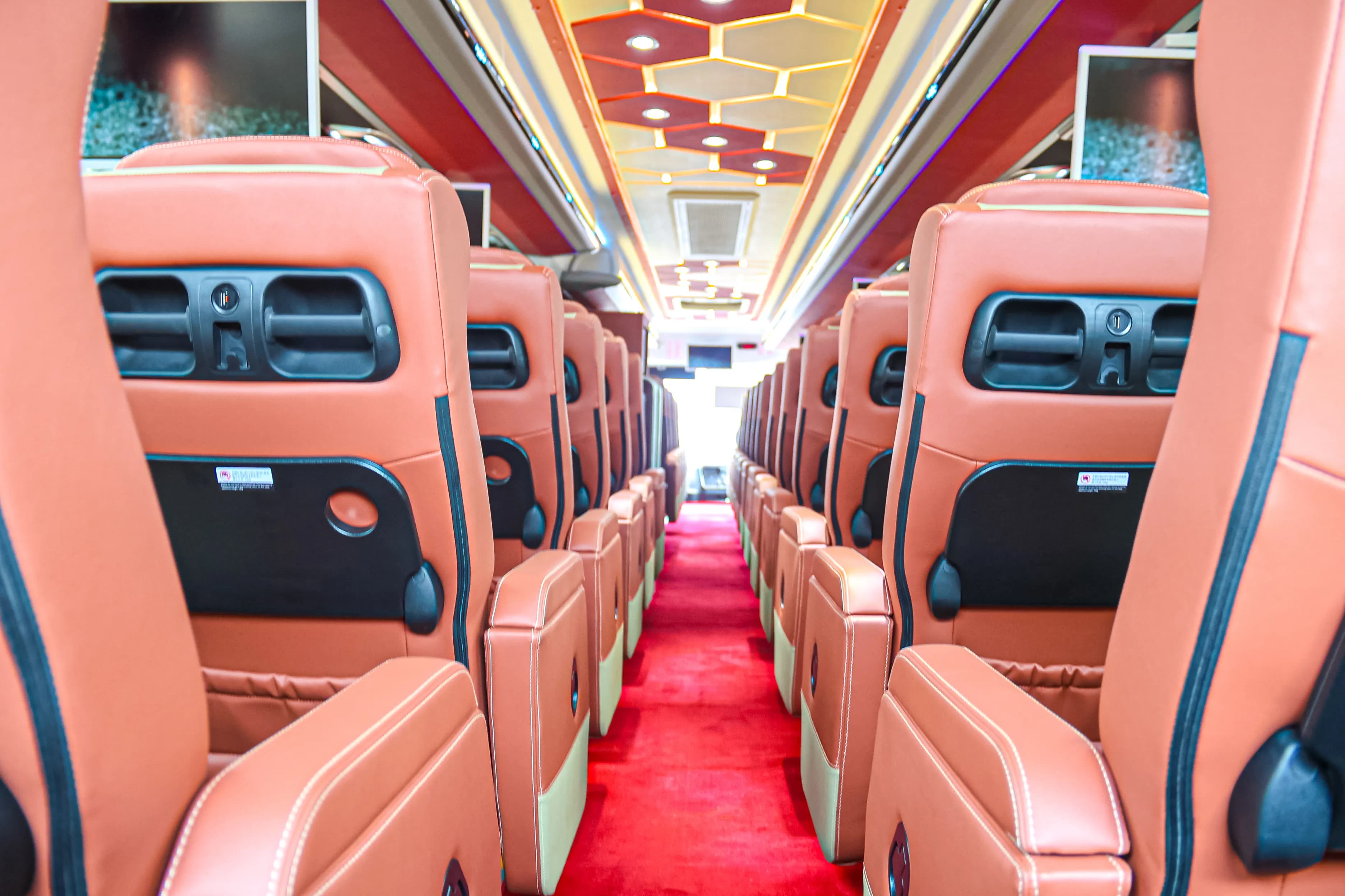 Lakrome interior space