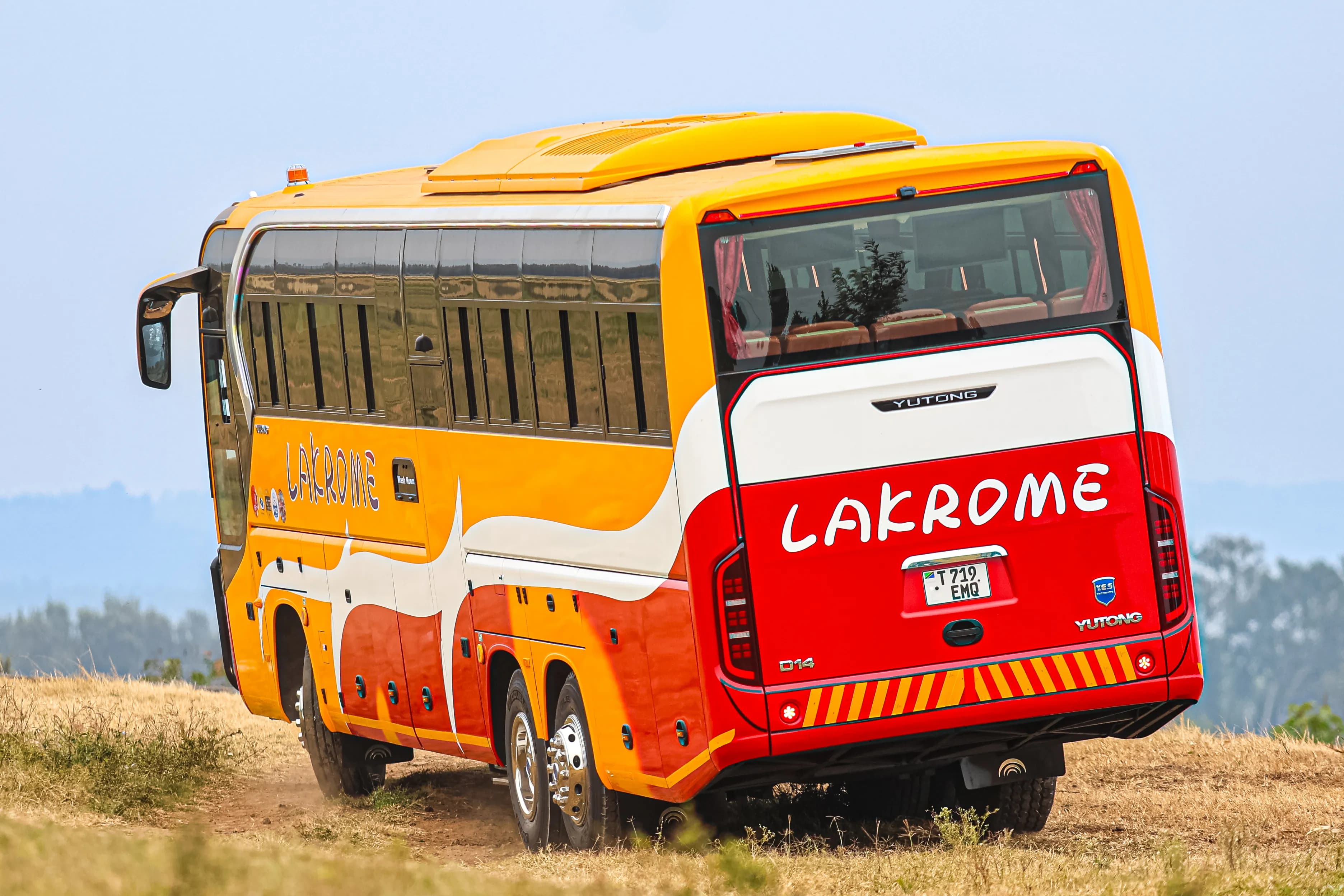 Lakrome bus body