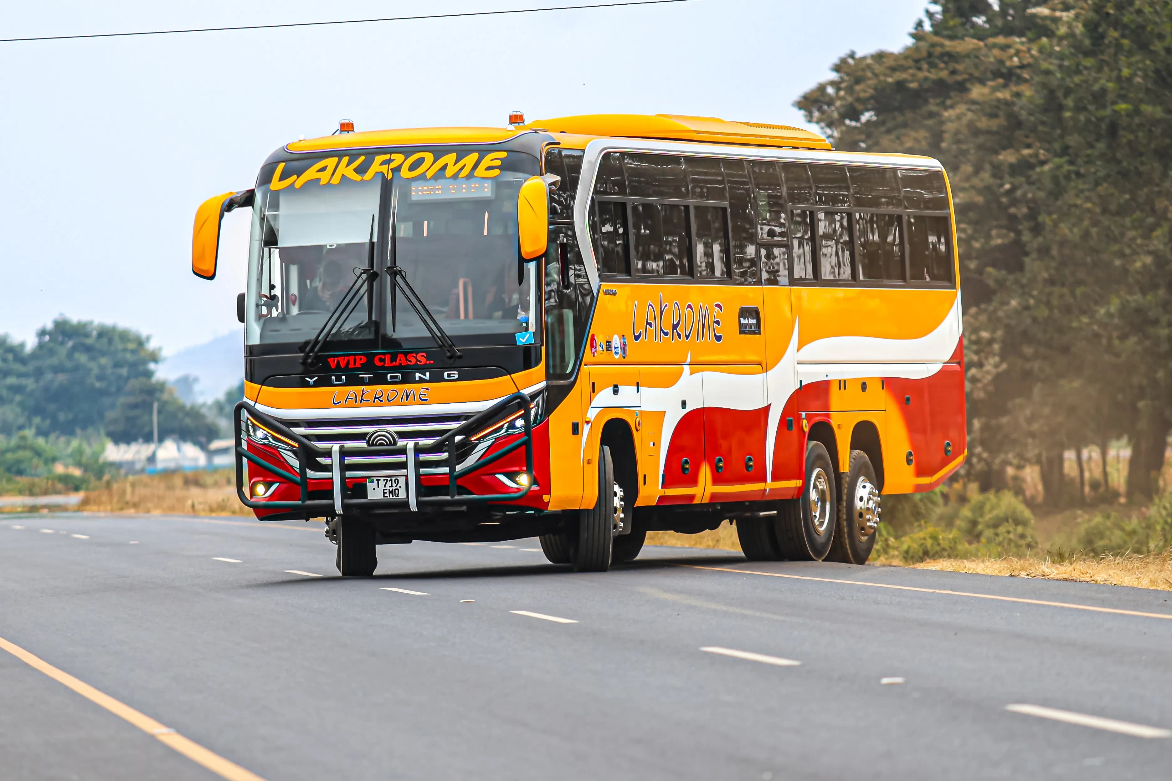 Lakrome exterior styling