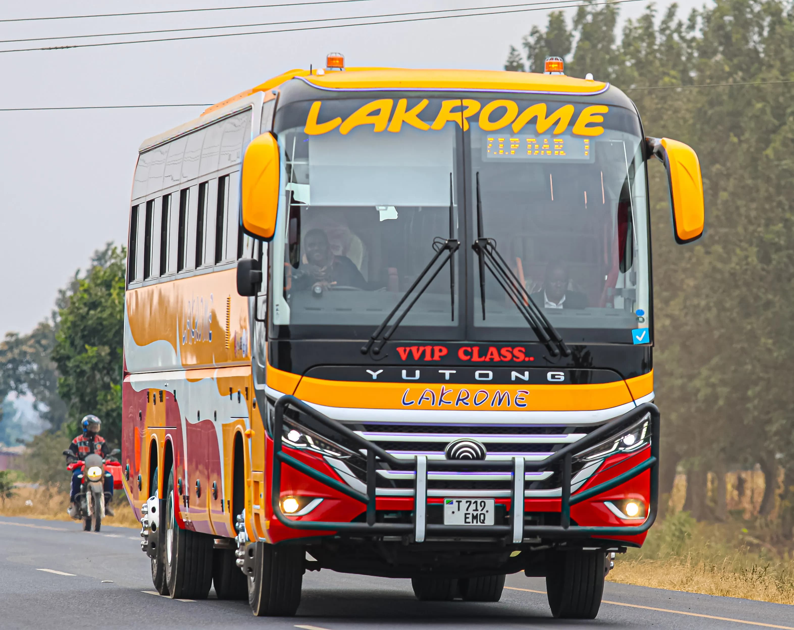 Lakrome exterior view