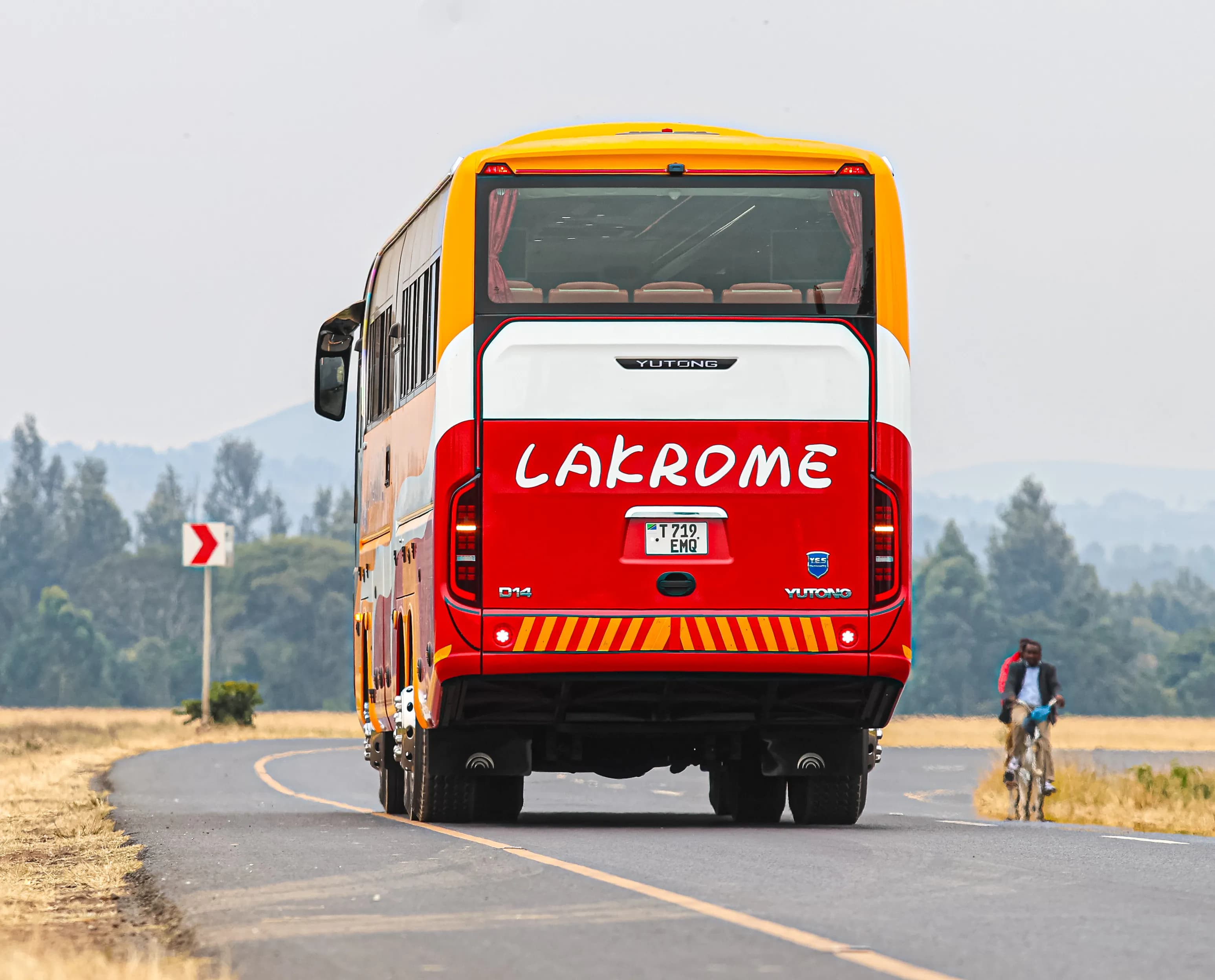 Lakrome bus design